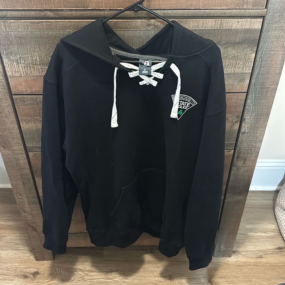 MASS STATE POLICE HOODIE SIZE XL